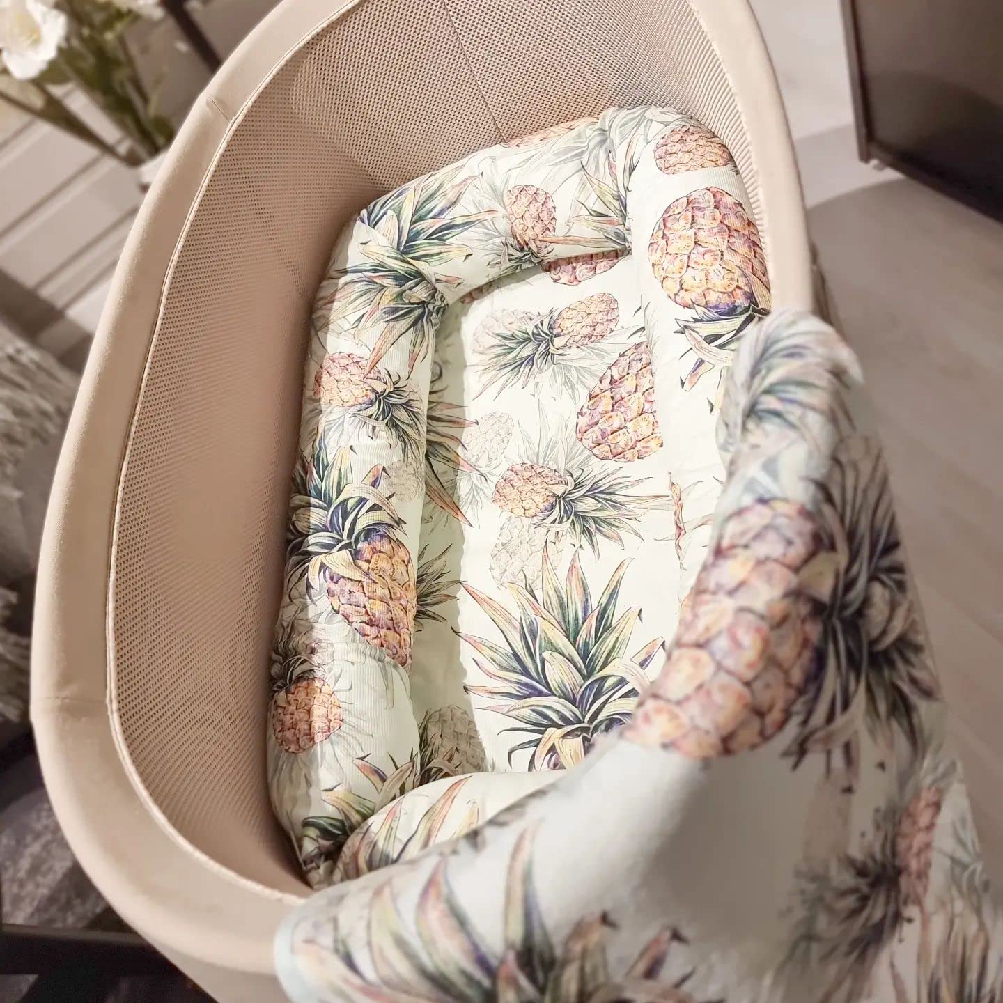 twistshake-bezug-f-r-babynest-aus-100-baumwolle-ananas image 2