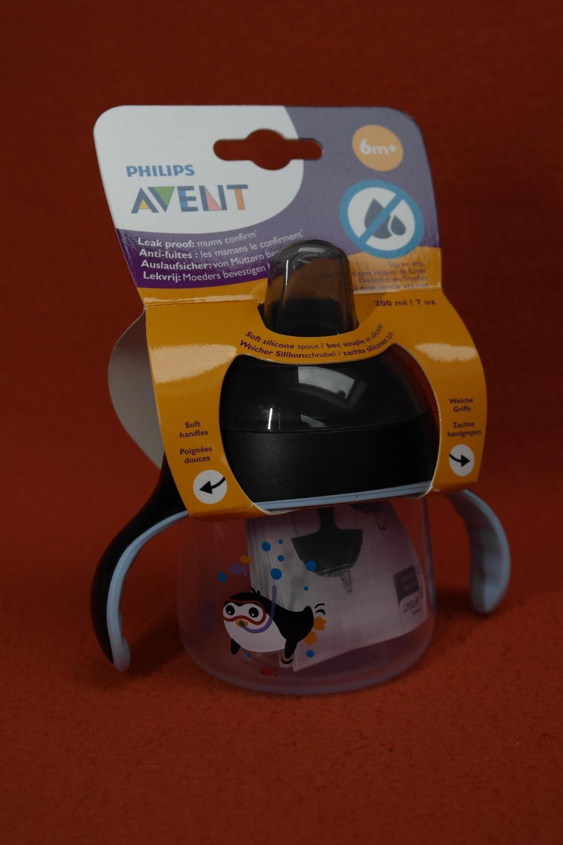 Guter Übergang von Flasche zu Becher