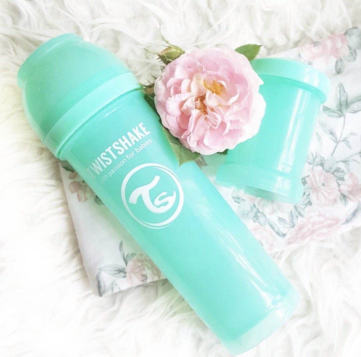 twistshake-anti-kolik-babyflasche-mit-milchpulverbeh-lter-und-mixer-260-ml-silik image 4