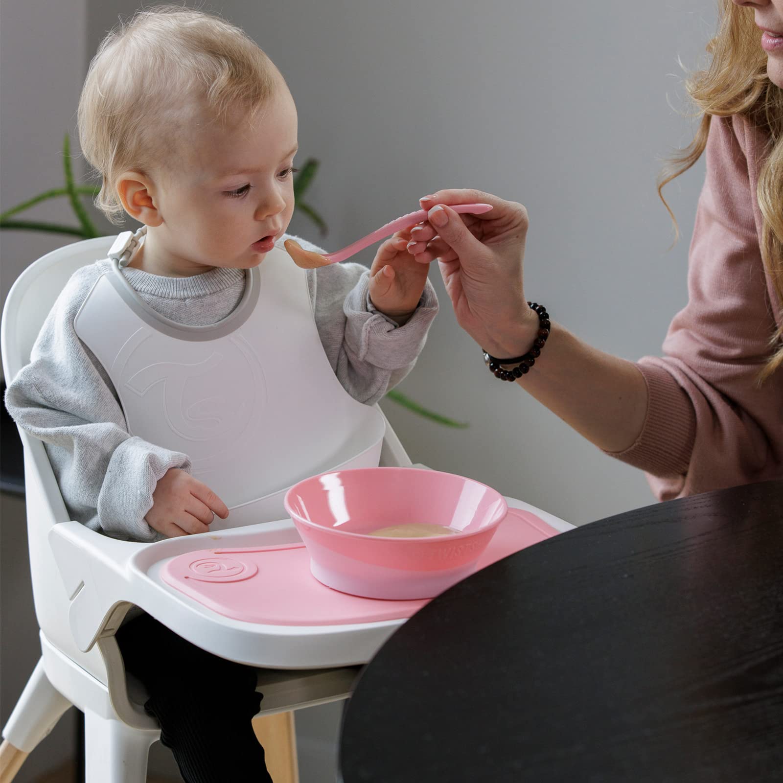 twistshake-babyhochstuhl-wei-buchenholz-abnehmbares-tablett-5-punkt-gurt-fu-st-t image 5