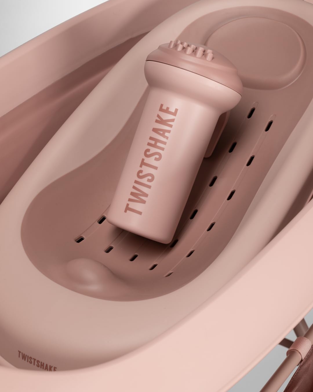 twistshake-babybadewanne-v2-set-faltbare-badewanne-mit-badekissen-sp-ler-30l-ros image 3